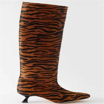 2023 Jesen/Zima Nove Ženske Visoko Nezakonitih Pete Kvadratni Toe Zdrsne Na Kolena visoki Škornji Seksi Leopard Sukanca za Šivanje